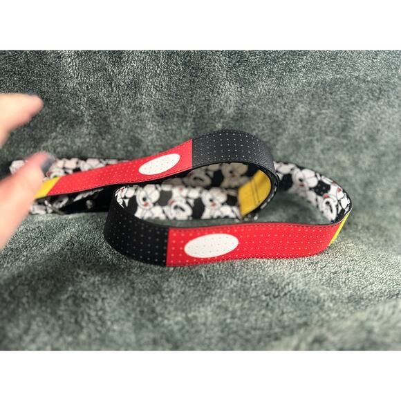 NEW- Disneyland official Pin Trading Lanyard/Bag Strap - Picture 3 of 7